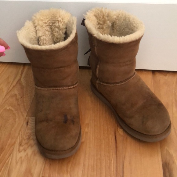 Used uggs - Picture 2 of 2